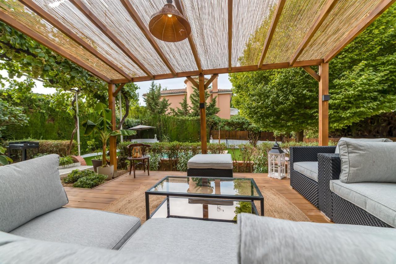 Chalet Con Piscina En Entorno Idilico La Zubia  Luaran gambar
